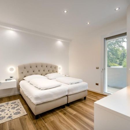 Ferrari Apartments Ponente Caorle Exterior photo